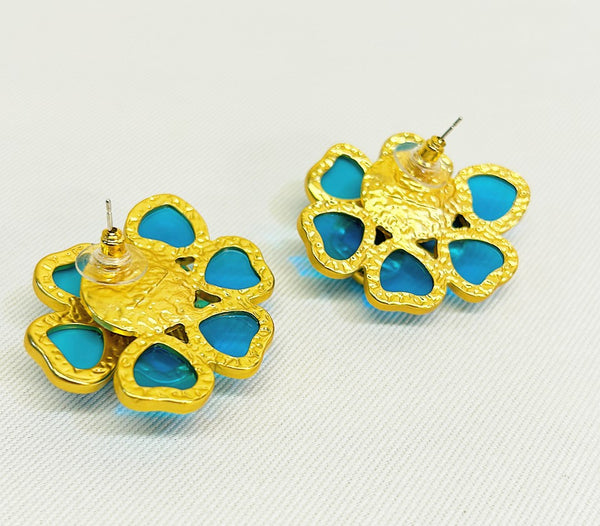 Beautiful turquoise style colored stone & style flower design earrings.