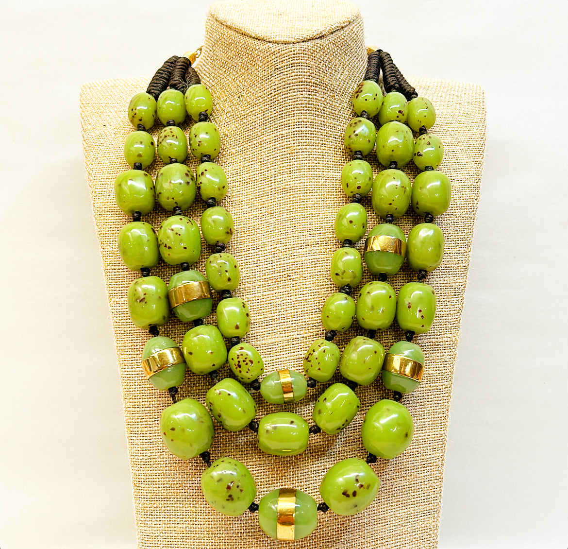 Stunning large chunky vintage statement necklace