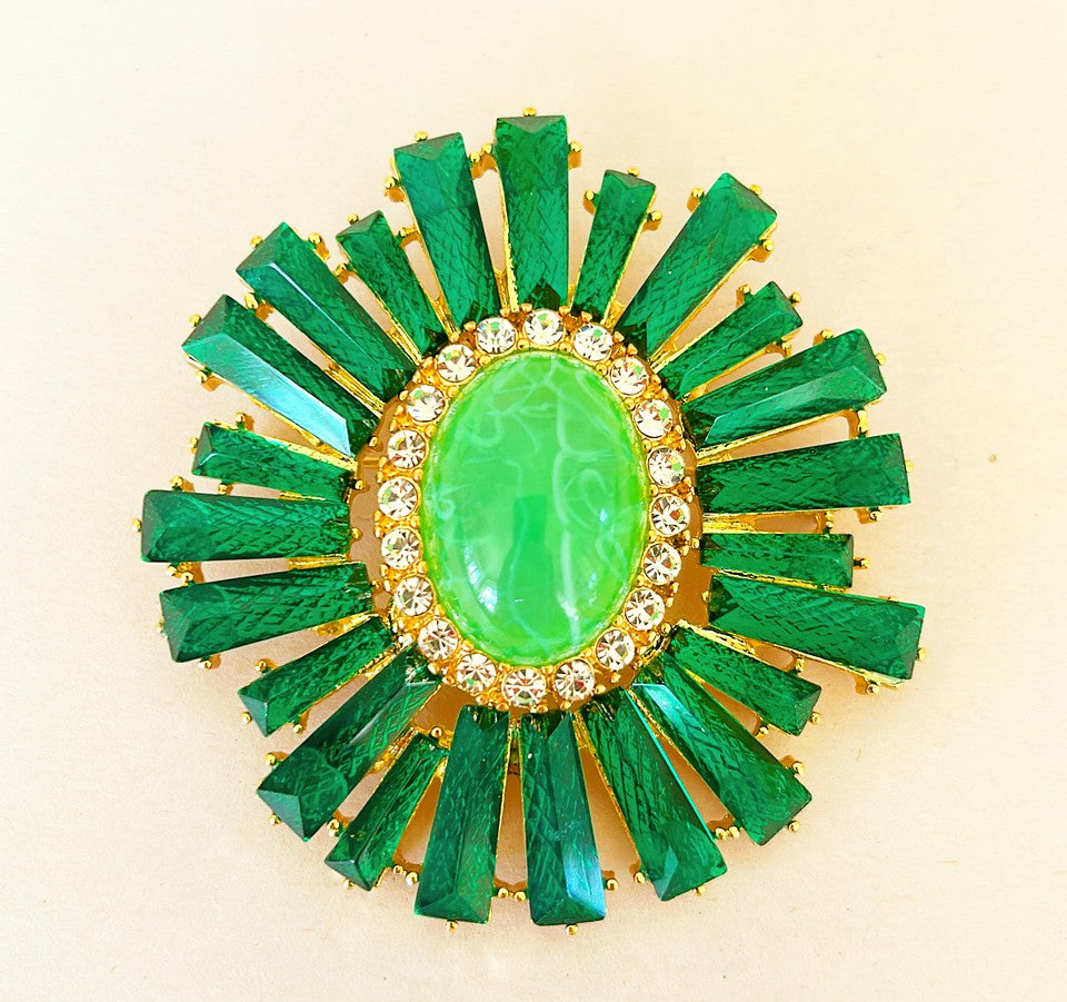 Stunning green starburst oval statement brooch.